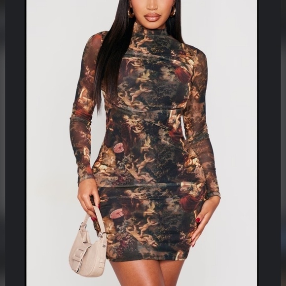 Pretty little thing above your knee dress - Picture 1 of 2